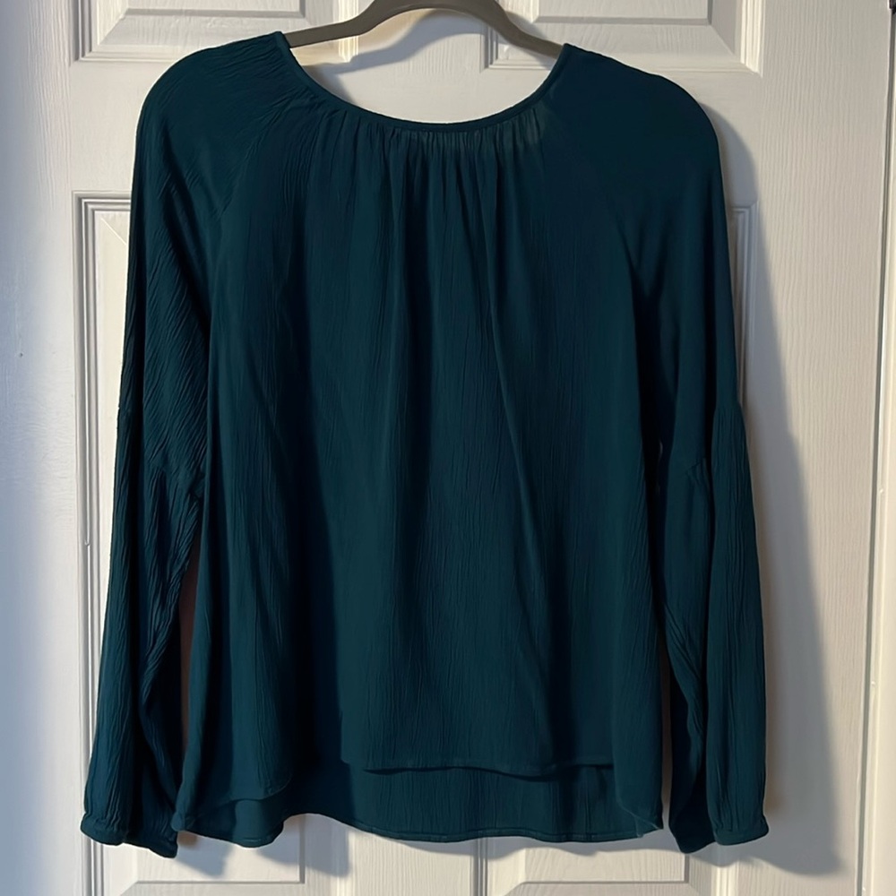 Sonoma goods for life elastic cuff long sleeve top m Mediterranean